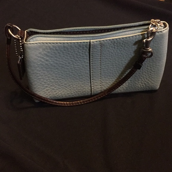 Coach wristlet - Picture 2 of 3